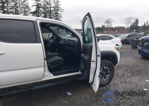 2020 Toyota Tacoma Trd Off-Road z USA, uszkodzony, nr VIN 3TMCZ5AN1LM297288